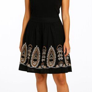 Willow Blossom embroidered dirndl style skirt. EUC, sz 12, cotton, black, white